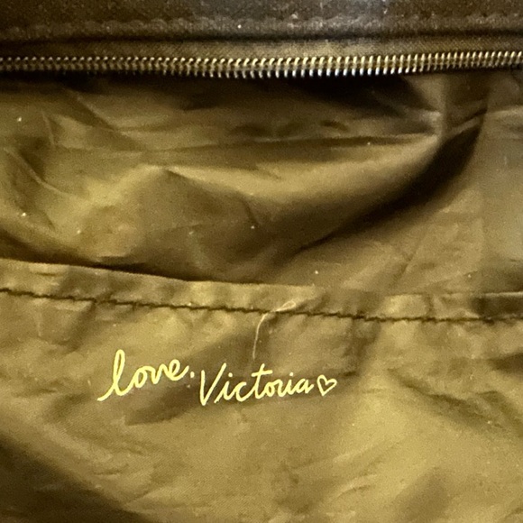 Victoria’s Secret Black Canvas with Red Sequin Lips detailing Weekender Tote - Picture 7 of 10